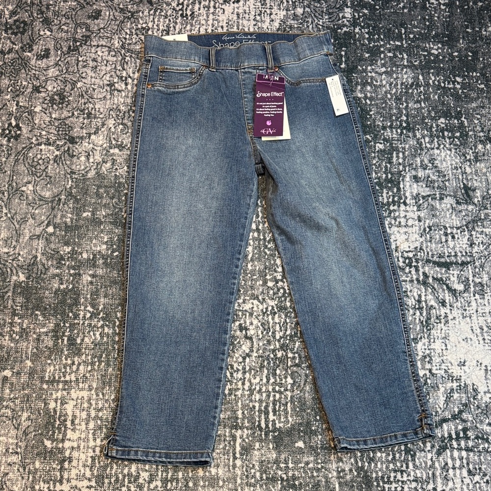 Gloria Vanderbilt Shape Effect jeans